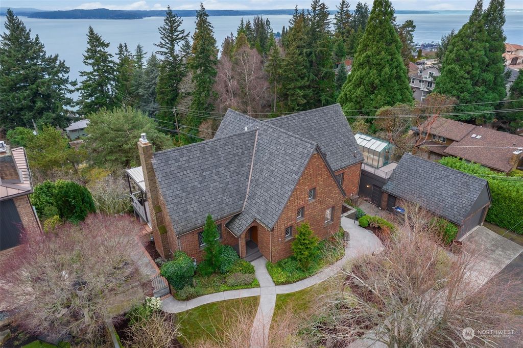 Photo of 4007 56th Avenue SW, Seattle, WA 98116 (MLS # 2029229)