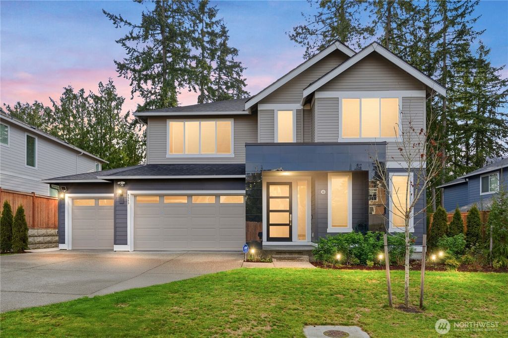 Photo of 6563 SE 8th Place, Renton, WA 98059 (MLS # 2513403)