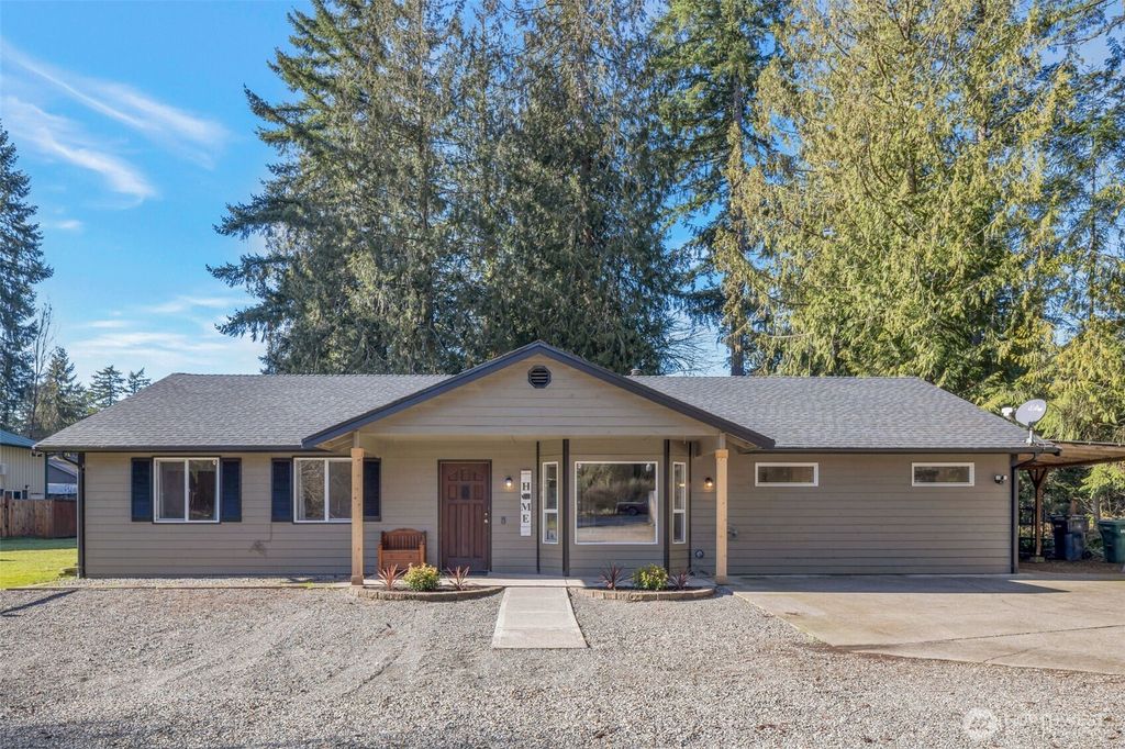 Photo of 37905 250th Avenue SE, Enumclaw, WA 98022 (MLS # 2479331)
