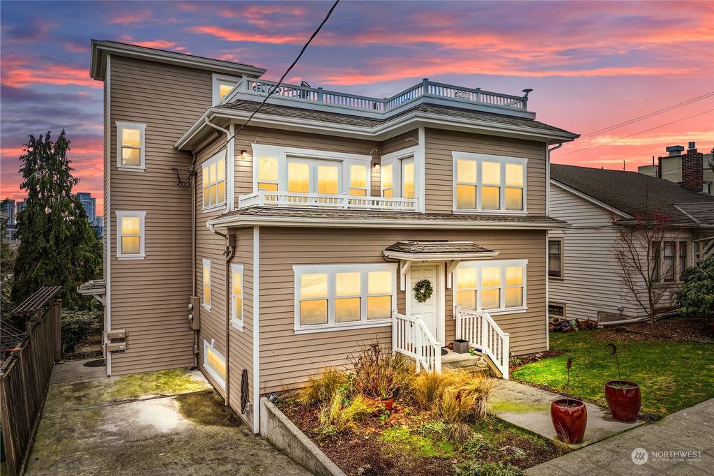 Photo of 607 Lee Street, Seattle, WA 98109 (MLS # 2029073)