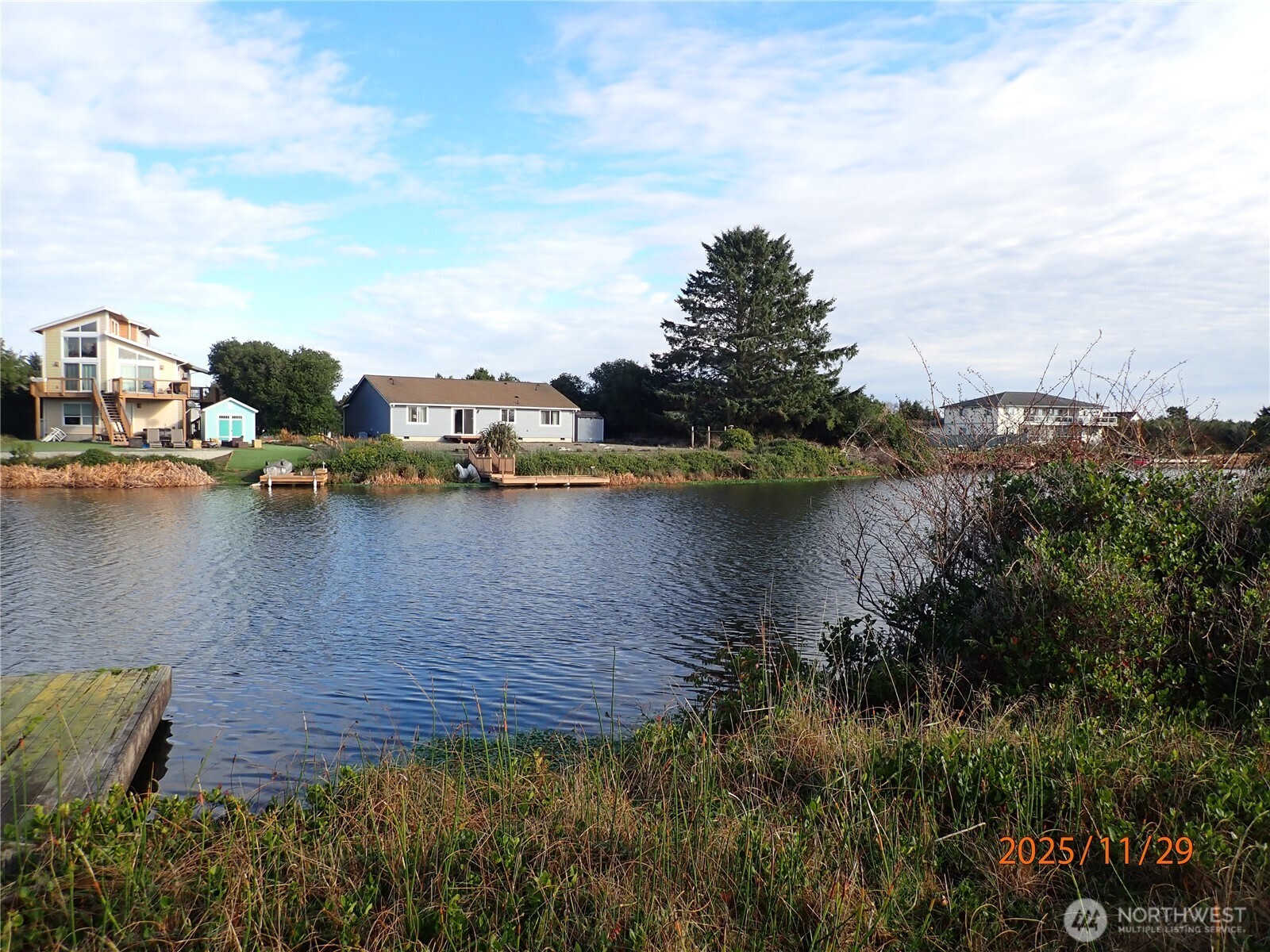 156 Sea Breeze Loop SE