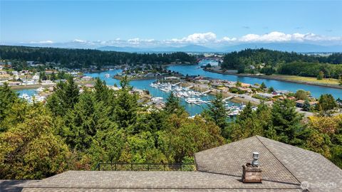 573 Klamath Drive La Conner WA 98257