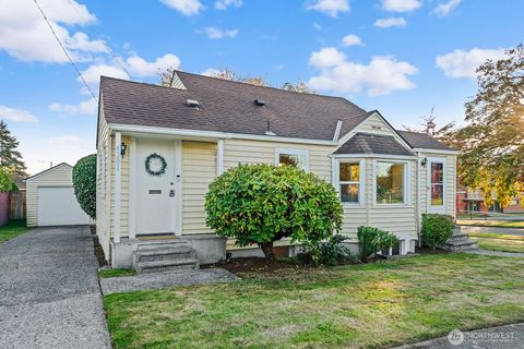 Photo of 4201 S Spencer Street, Seattle, WA 98118 (MLS # 2439240)
