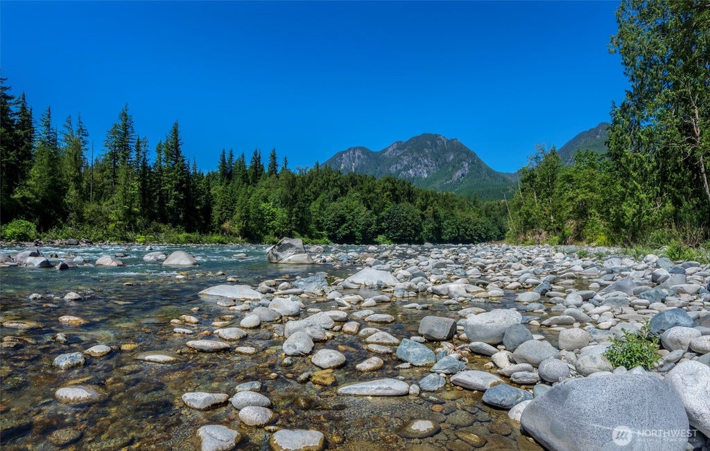 Photo of 44115 Fir Road, Gold Bar, WA 98251 (MLS # 2564313)
