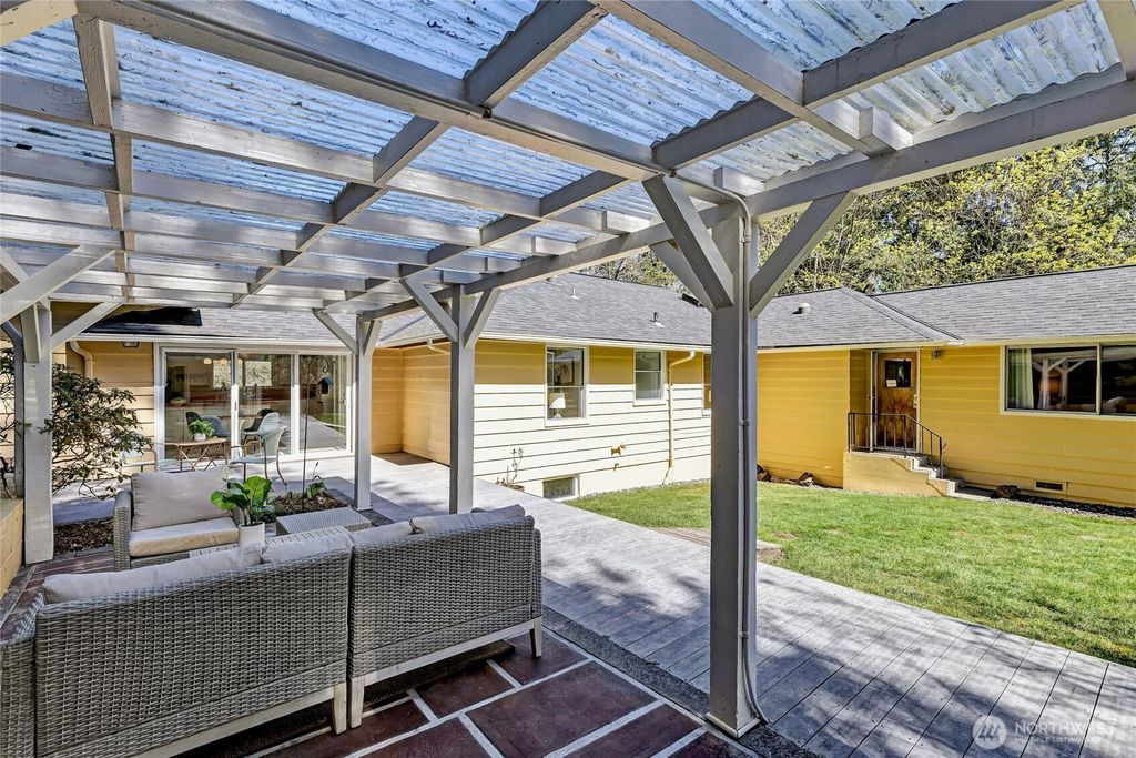 listing image 9365212917012306975