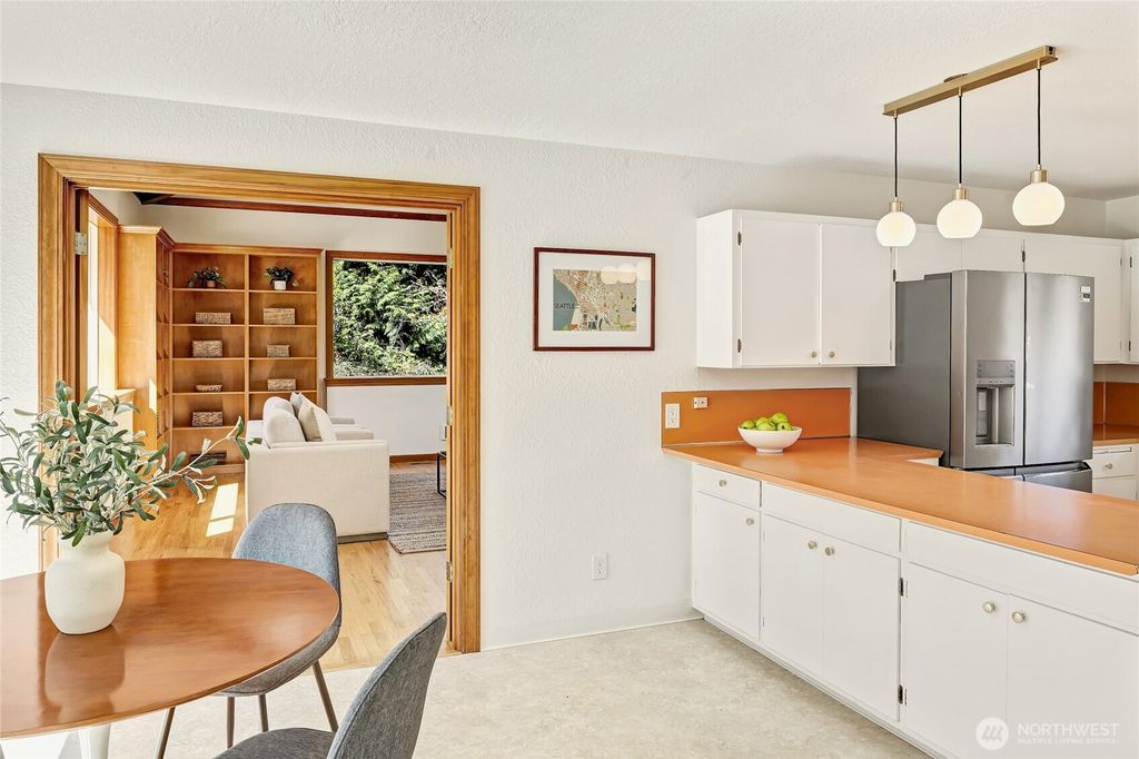 listing image 9363059417038599198