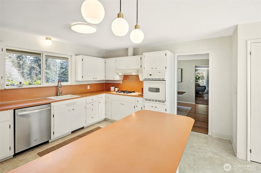 listing image 9361380191900138386