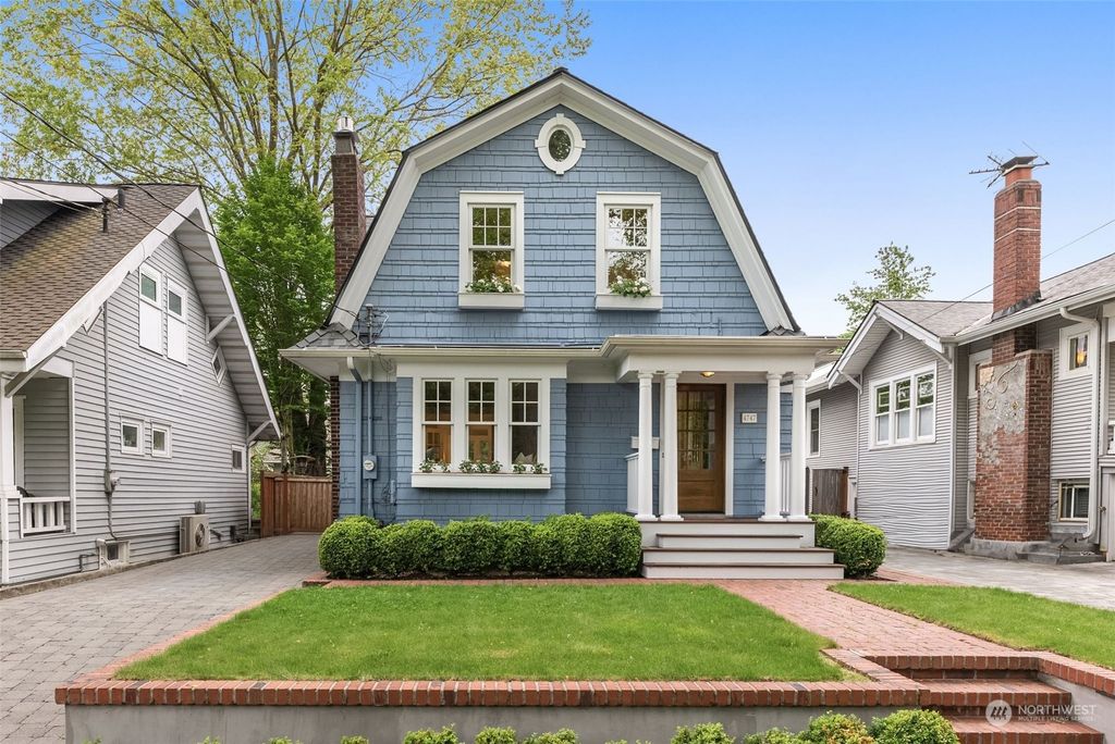 Photo of 4747 2nd Avenue NE, Seattle, WA 98105 (MLS # 2237251)