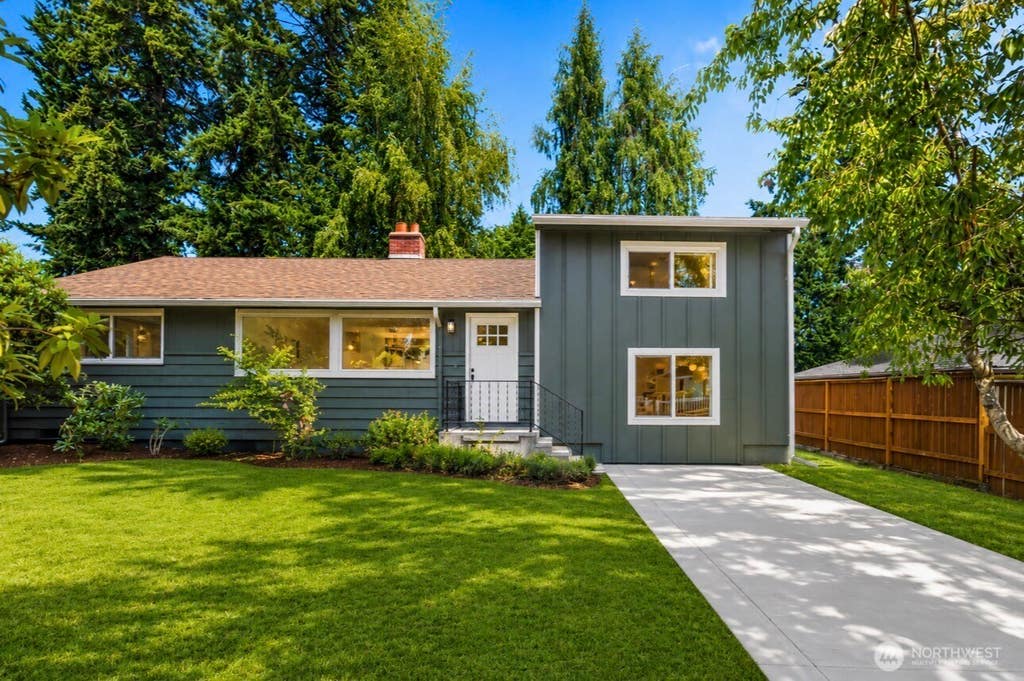 Photo of 1638 N 190th Street, Shoreline, WA 98133 (MLS # 2569166)