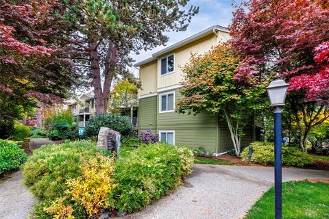 Photo of 300 N 130th Street #4103, Seattle, WA 98133 (MLS # 2596147)