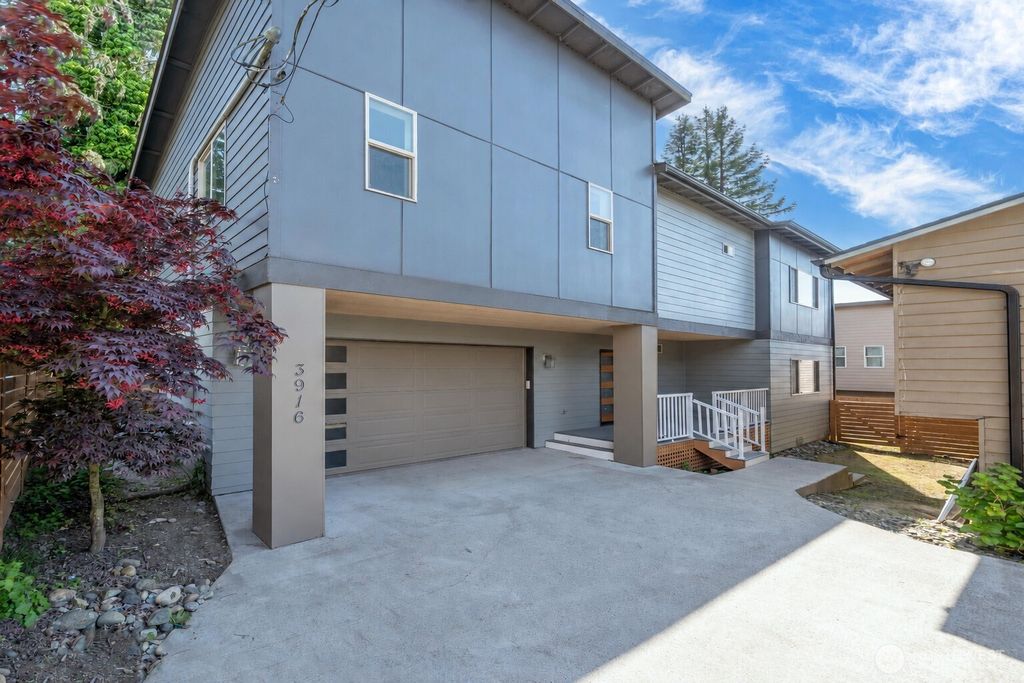 Photo of 3916 148th Street SW, Lynnwood, WA 98087 (MLS # 2522681)