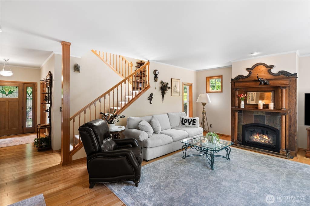 Photo of 1850 Maple Street, Port Townsend, WA 98368 (MLS # 2556974)