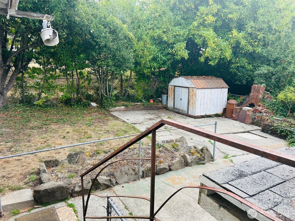 Photo of 6538 51st Avenue S, Seattle, WA 98118 (MLS # 2560596)