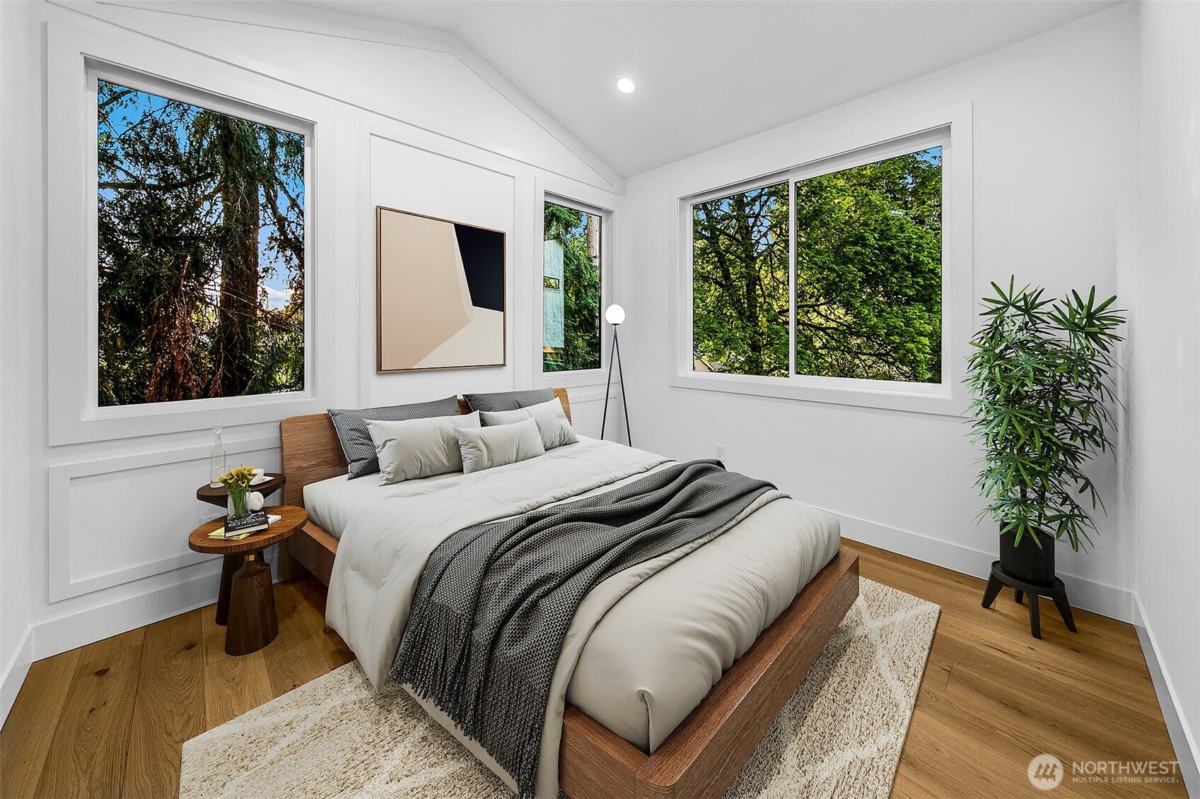 Kirkland, Washington 98033, United States, 2 Bedrooms Bedrooms, ,2 BathroomsBathrooms,Residential,Active,119638