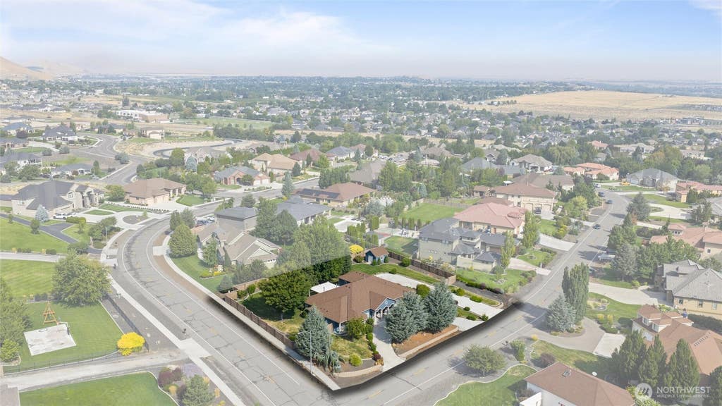 Photo of 1191 Pinto Loop, Richland, WA 99352 (MLS # 2567488)