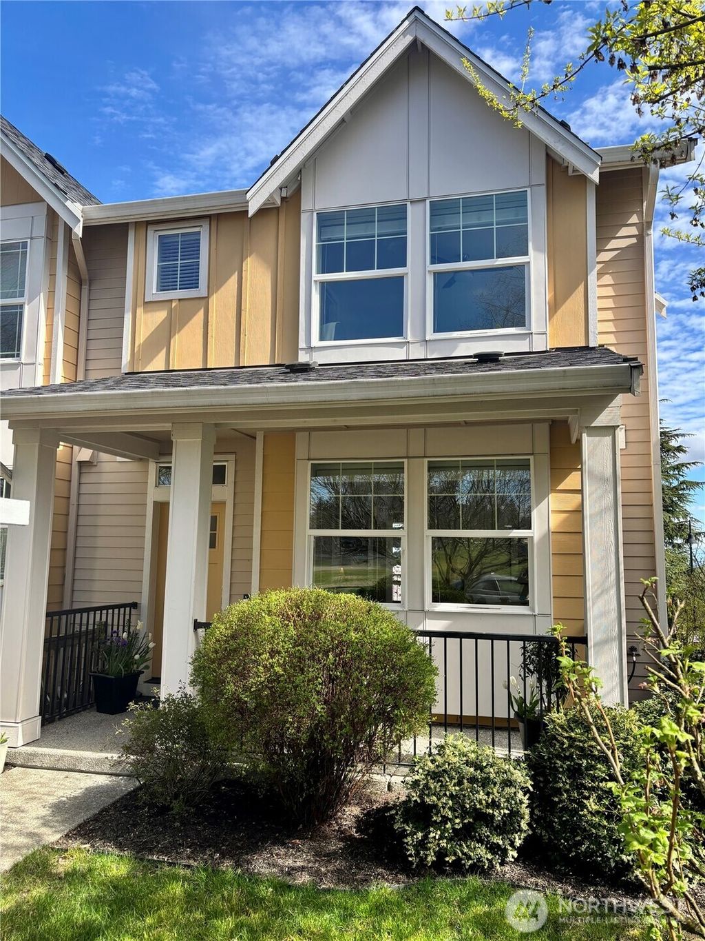 Photo of 6908 31st Avenue SW, Seattle, WA 98126 (MLS # 2488604)