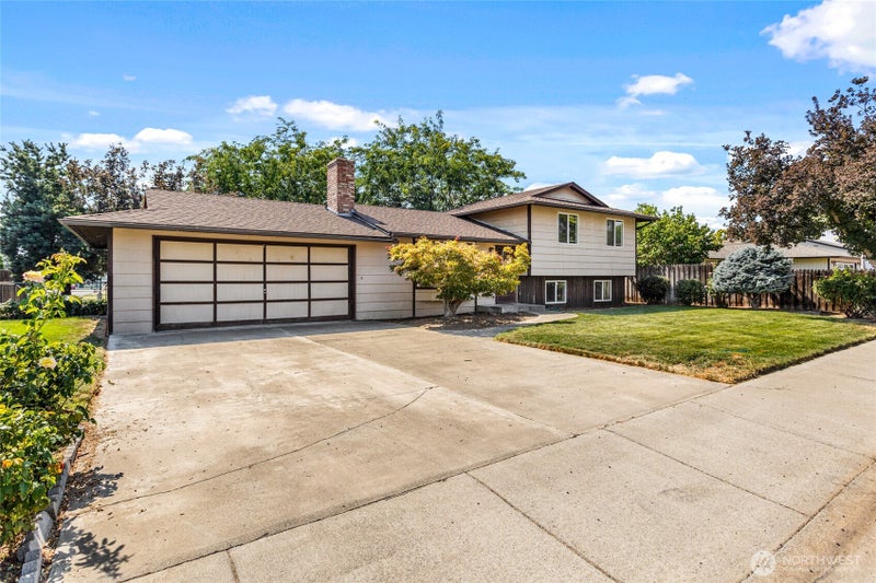 4606 W Glenmoore Circle