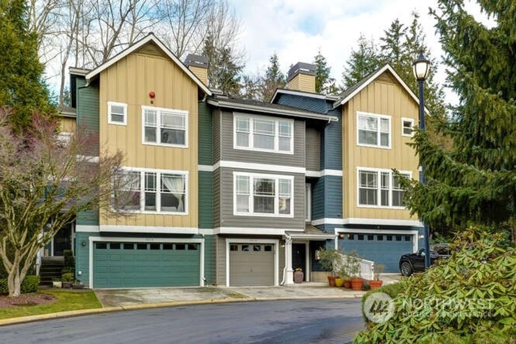 Photo of 16218 NE 90th Court #2402, Redmond, WA 98052 (MLS # 2329985)
