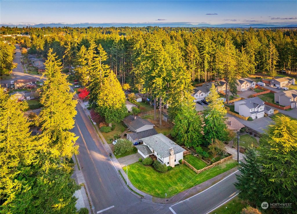 Photo of 5926 173RD PLACE SOUTHWEST Pl, Lynnwood, WA 98037 (MLS # 2304655)