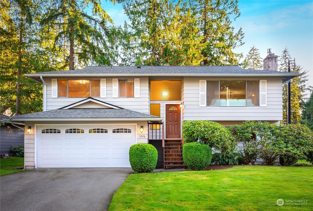 Photo of 5926 173RD PLACE SOUTHWEST Pl, Lynnwood, WA 98037 (MLS # 2304655)