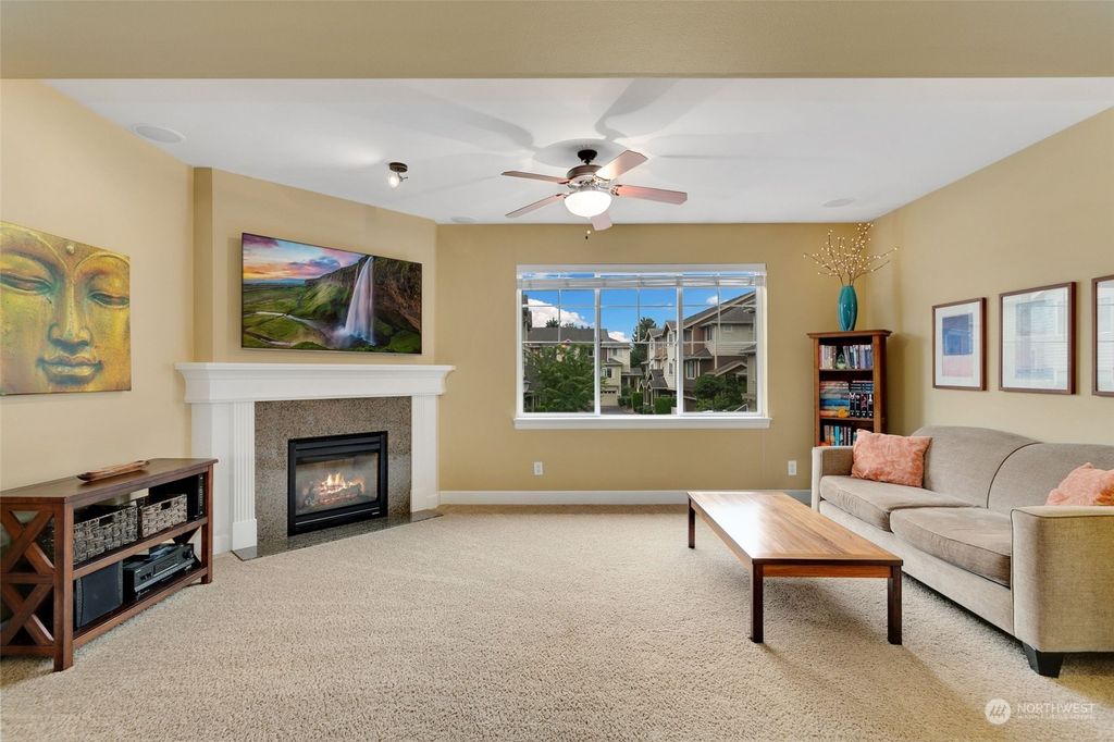 Photo of 4600 NE 3rd Lane #E1, Renton, WA 98059 (MLS # 2154843)