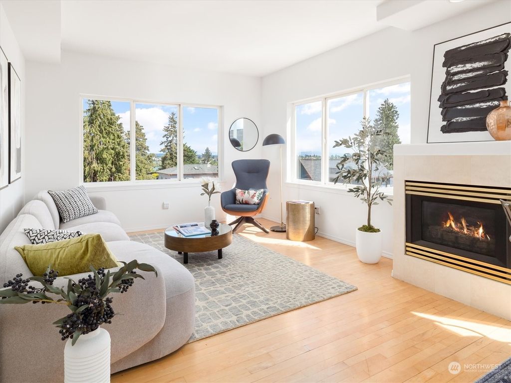 Photo of 307 N 73rd Street #5, Seattle, WA 98103 (MLS # 2225310)