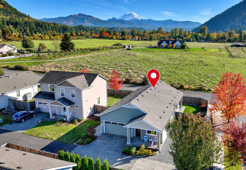 Photo of 810 Riley Drive E, Enumclaw, WA 98022 (MLS # 2596935)
