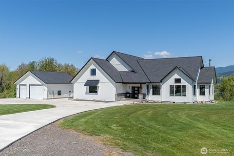 Photo of 158 Breezy Lane, Mossyrock, WA 98564 (MLS # 2523639)