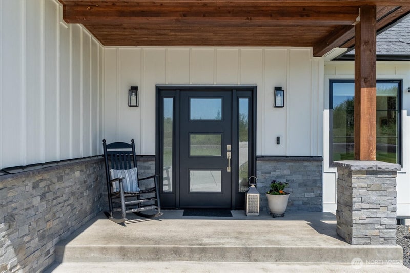 158 Breezy Lane