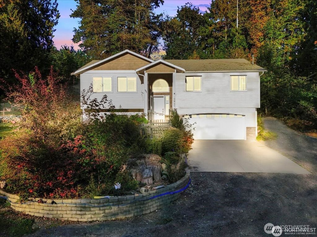 Photo of 19921 S Carpenter Road, Snohomish, WA 98290 (MLS # 2448715)