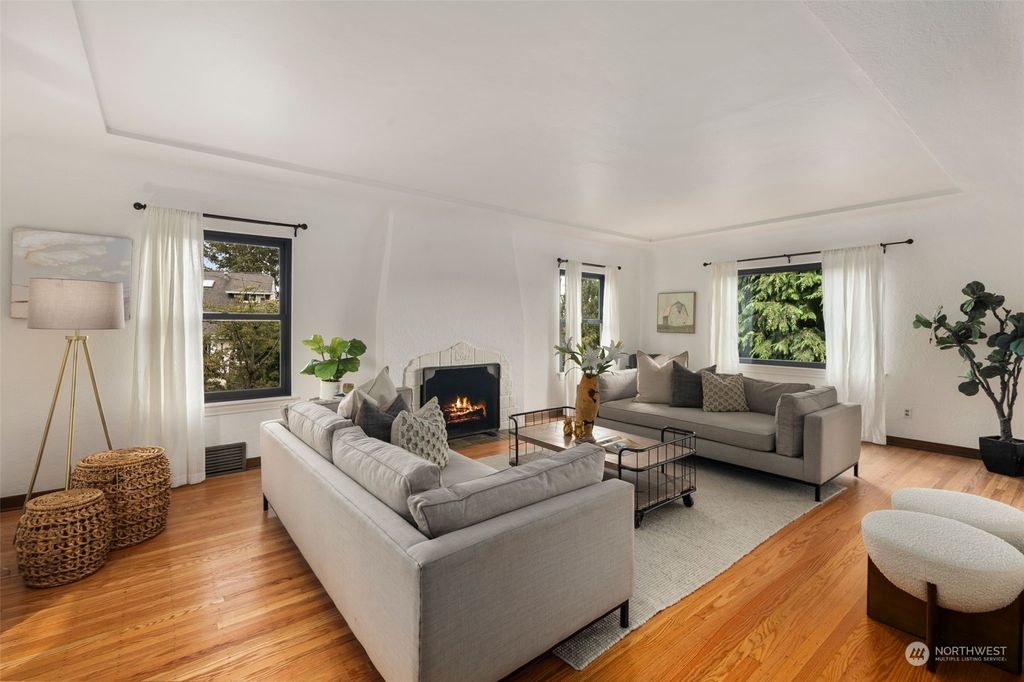 Photo of 2080 23rd Avenue E, Seattle, WA 98112 (MLS # 2279647)