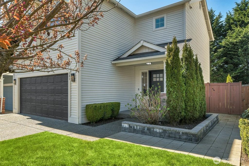 Photo of 131 Glennwood, Renton, WA 98056 (MLS # 2504991)