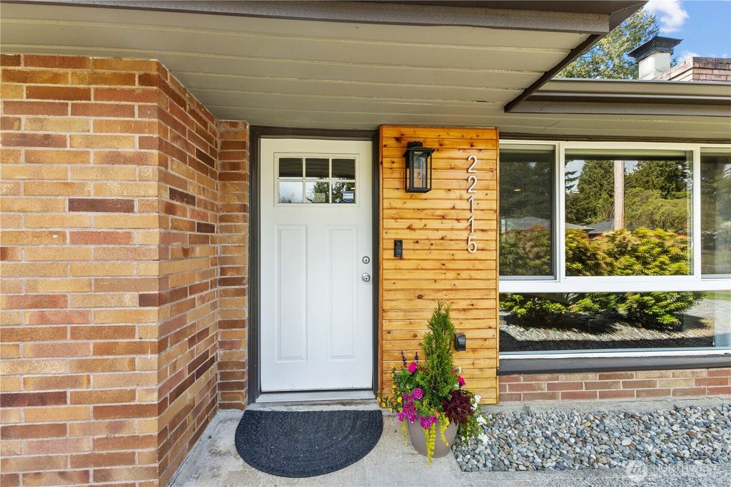 Photo of 22115 103rd Place SE, Kent, WA 98031 (MLS # 2356250)