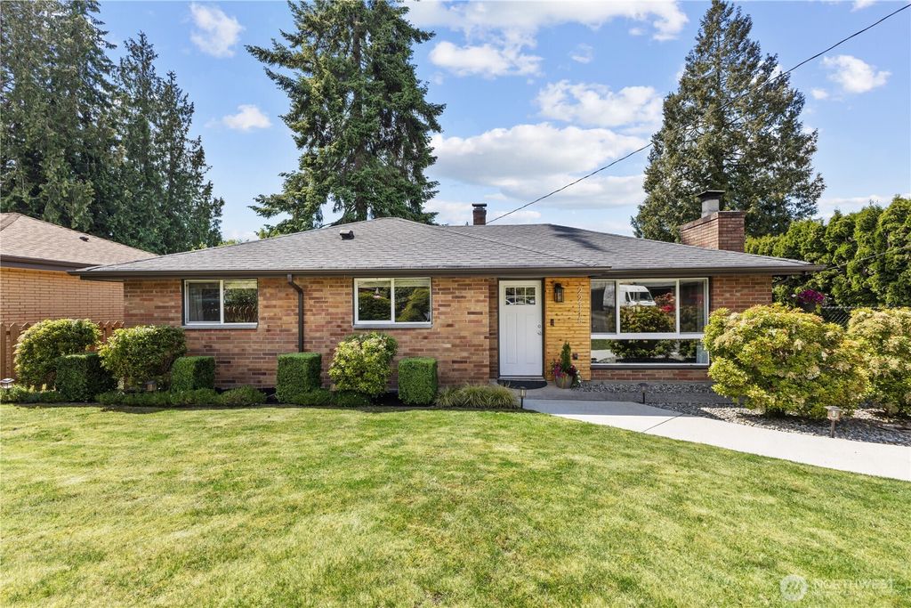 Photo of 22115 103rd Place SE, Kent, WA 98031 (MLS # 2356250)