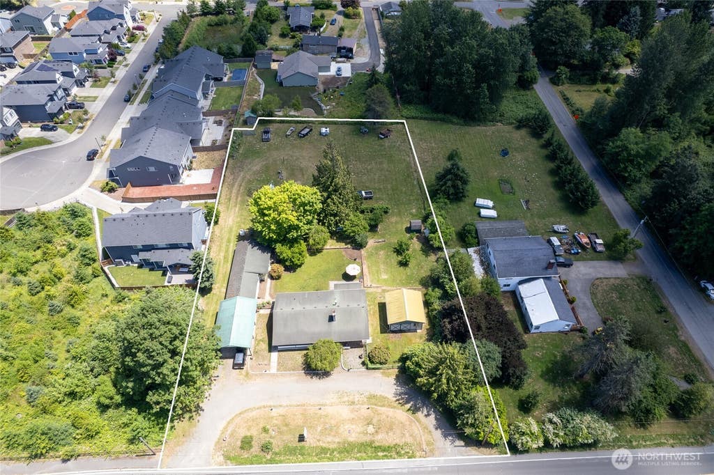 Photo of 26508 132nd Avenue SE, Kent, WA 98042 (MLS # 2539070)