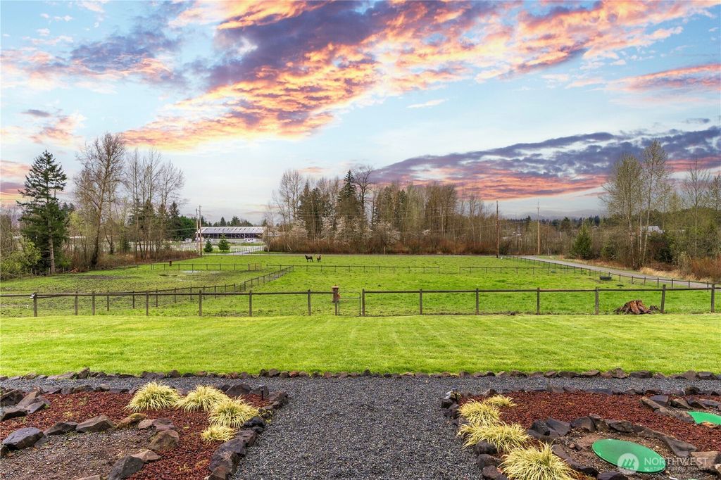 Photo of 40122 268th Avenue SE, Enumclaw, WA 98022 (MLS # 2439612)