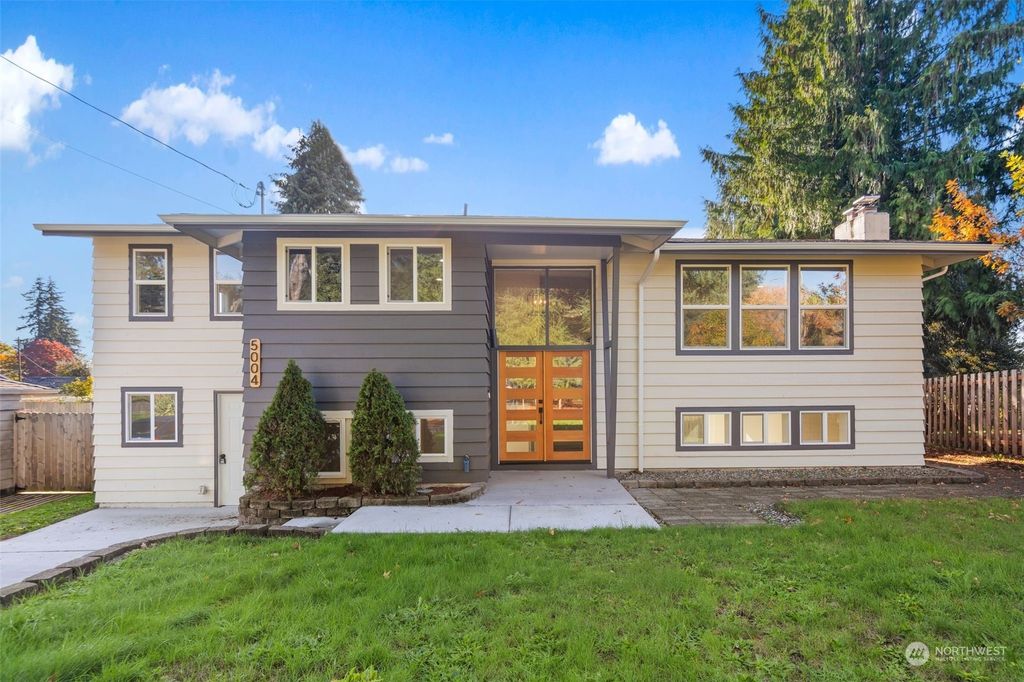 Photo of 5004 241st Street SW, Mountlake Terrace, WA 98043 (MLS # 2177145)