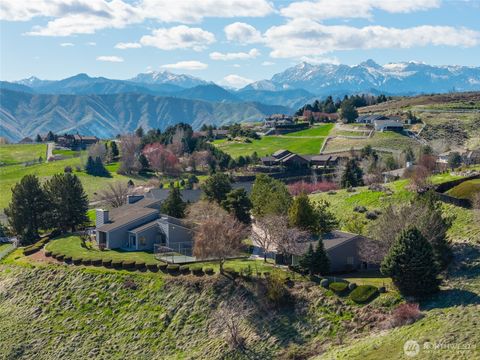 Photo of 4333 Anna Lane, Wenatchee, WA 98801 (MLS # 2515044)