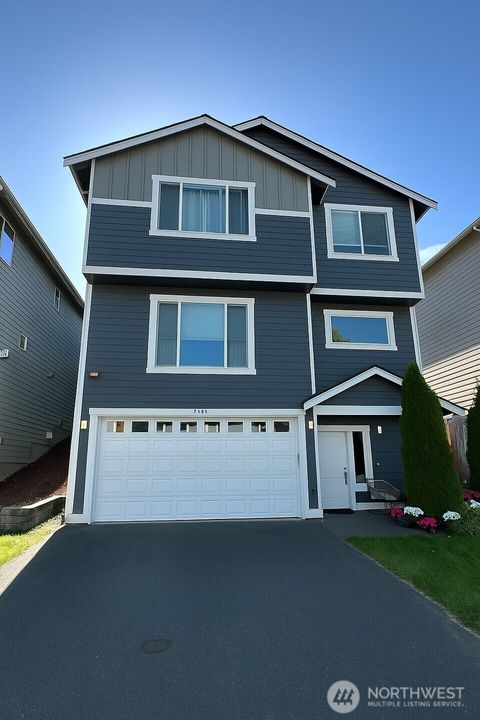 Photo of 2704 S 120th Place, Seattle, WA 98168 (MLS # 2523750)