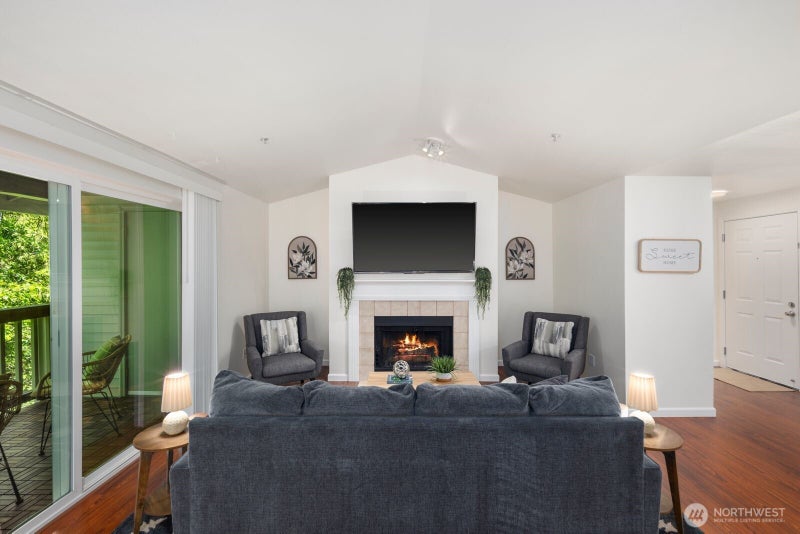 23333 Cedar Way C201