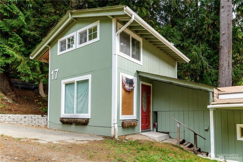 Photo of 17 Thompson Point Road, Port Angeles, WA 98363 (MLS # 2500224)