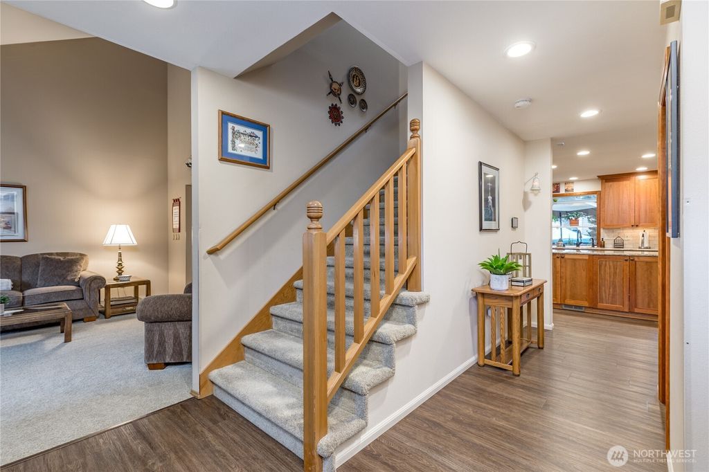 Photo of 11504 SE 323rd Place, Auburn, WA 98092 (MLS # 2483540)