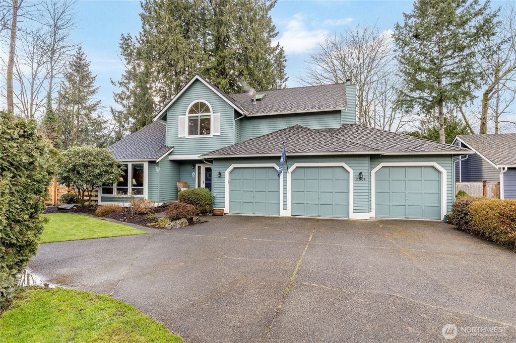 Photo of 11504 SE 323rd Place, Auburn, WA 98092 (MLS # 2483540)