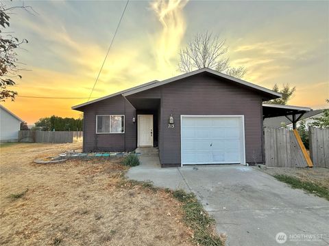 Photo of 713 Locust Street, Omak, WA 98841 (MLS # 2431177)