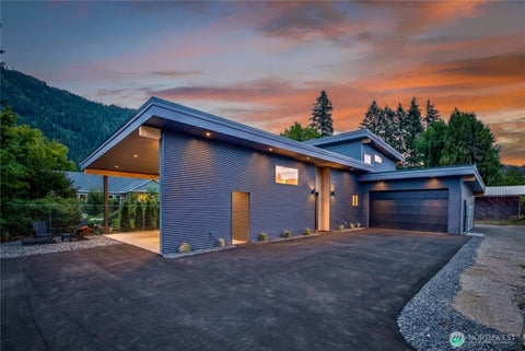 Photo of 209 Orchard Street, Leavenworth, WA 98826 (MLS # 2570185)