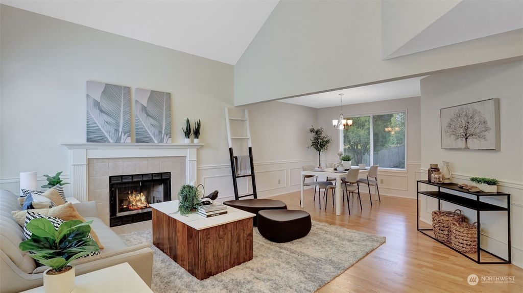 Photo of 11523 Meridian Avenue N, Seattle, WA 98133 (MLS # 2049227)