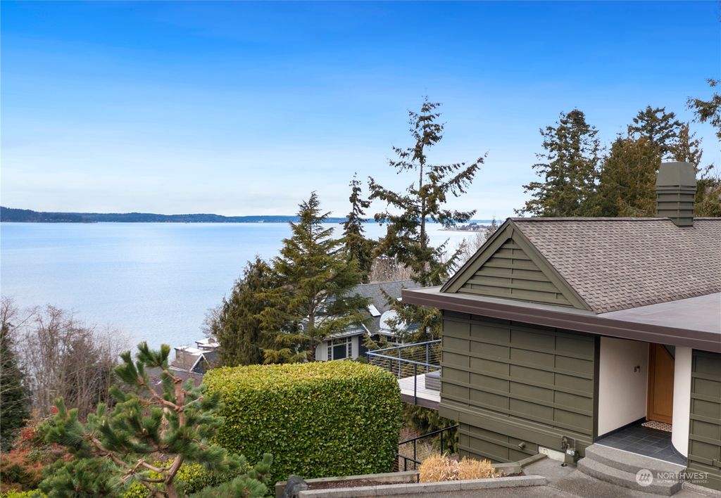 Photo of 5921 Atlas Place SW, Seattle, WA 98136 (MLS # 2323717)