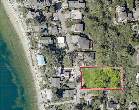 Photo of 10100 51st Avenue SW, Seattle, WA 98146 (MLS # 2477670)