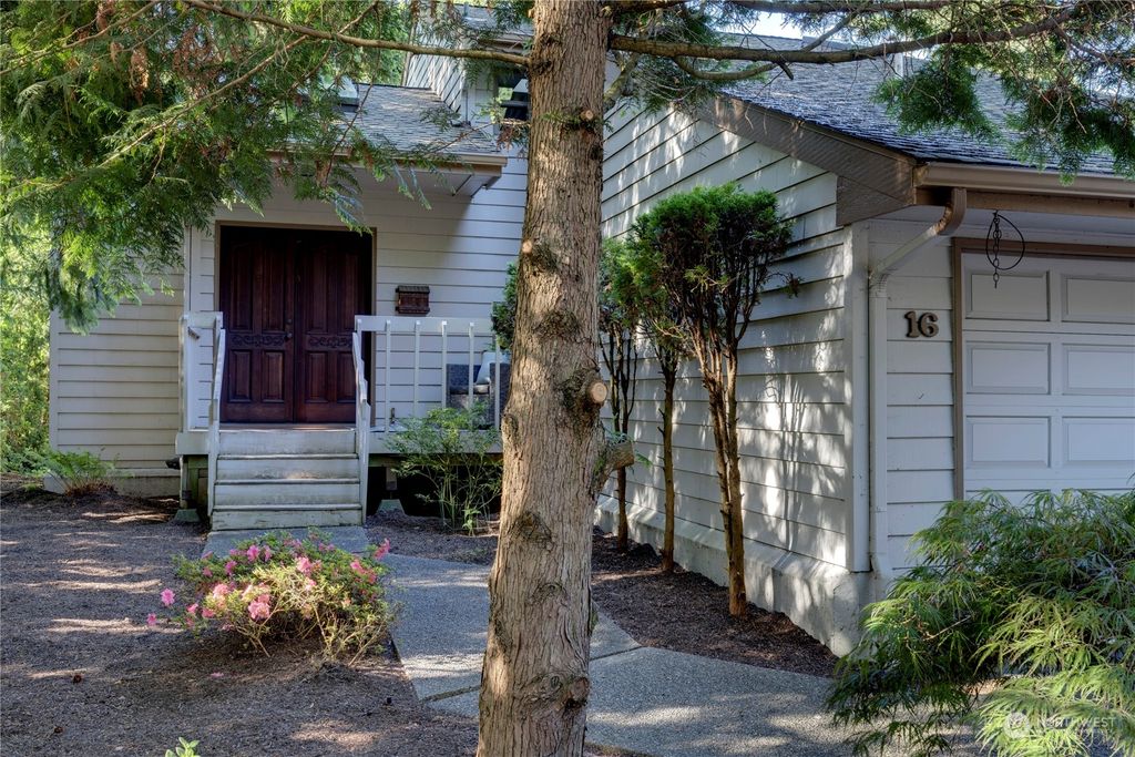 Photo of 16 143RD Avenue SE, Bellevue, WA 98007 (MLS # 2073858)