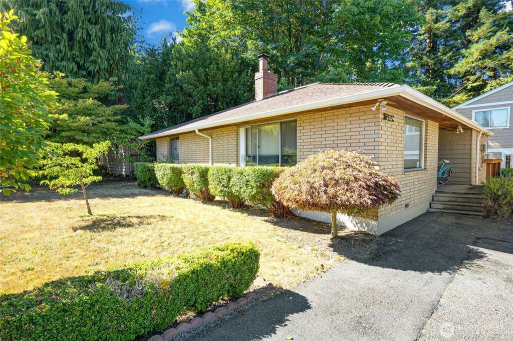 Photo of 22010 Brier Road, Brier, WA 98036 (MLS # 2421365)